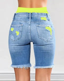 Elegância Urbana - Denim Skinny com Estampa e Rasgos