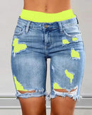 Elegância Urbana - Denim Skinny com Estampa e Rasgos