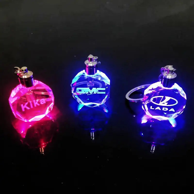 Chaveiro Cristal Personalizado - Seu Carro, Sua Identidade!