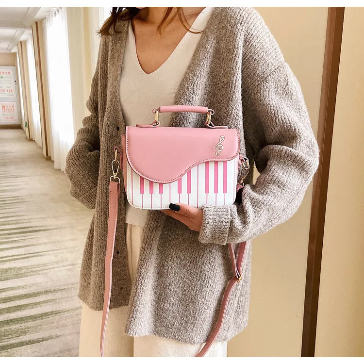 Notas de Estilo - Bolsa Bordada Feminina