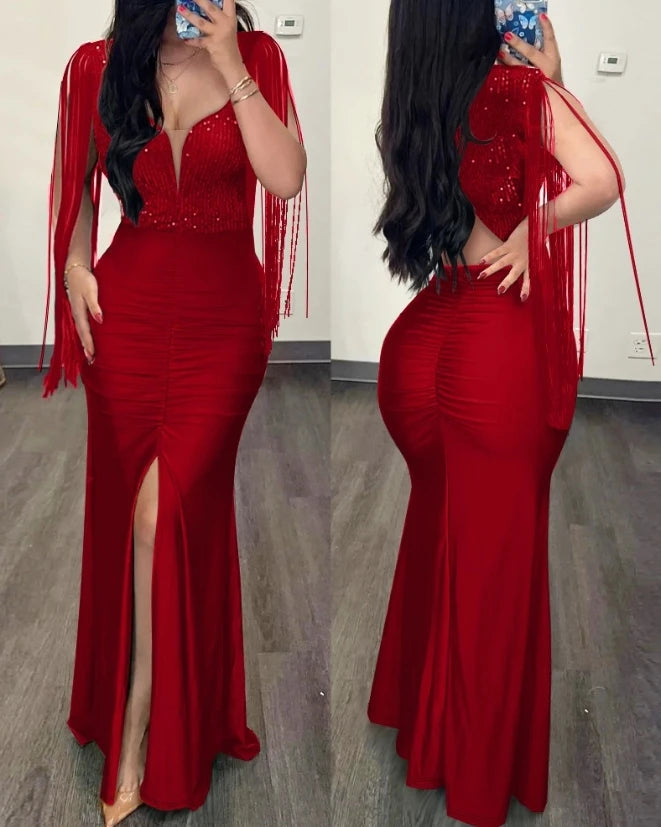 Elegância em Movimento - Vestido com Tassel e Fenda Deslumbrante