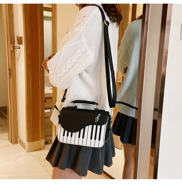 Notas de Estilo - Bolsa Bordada Feminina