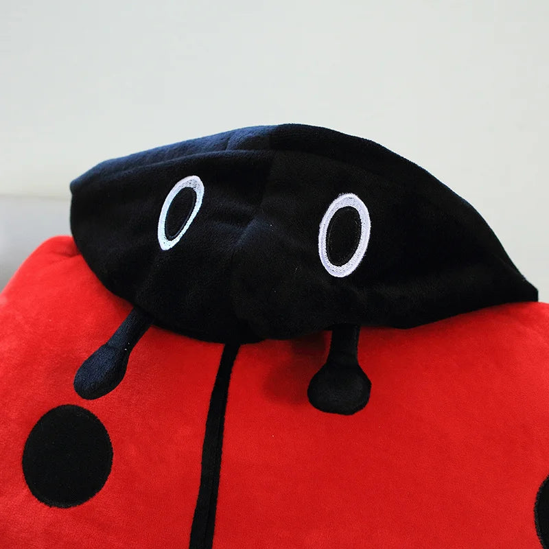Venda quente interessante wearable joaninha escudo engraçado festa cosplay boneca recheado macio pelúcia dormir travesseiro cama almofada jogo presente