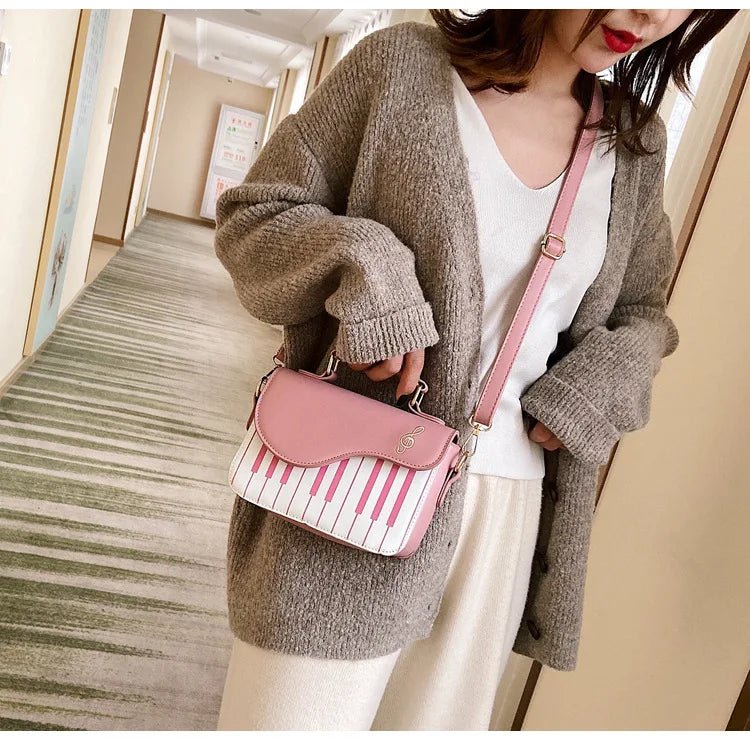 Notas de Estilo - Bolsa Bordada Feminina